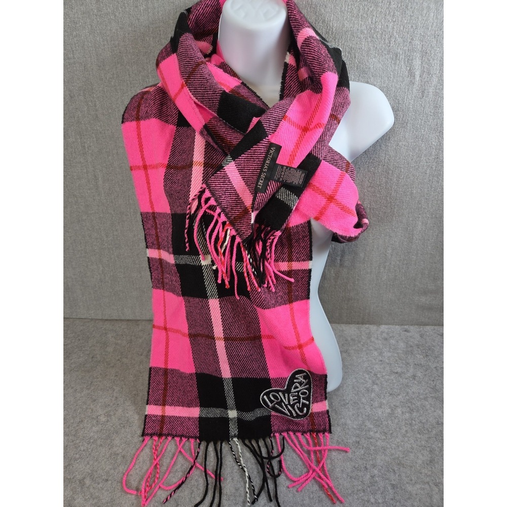 Victorias Secret Scarf Black Pink Fuchsia Plaid Heart Spell Out Logo Fringe NEW